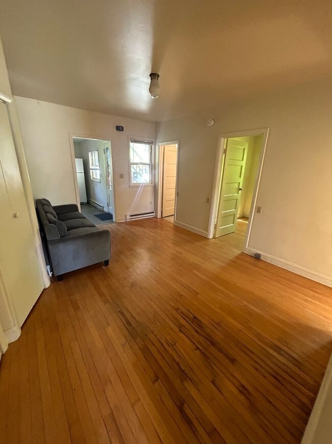 Photo - 120-126 North Willard St Apartment