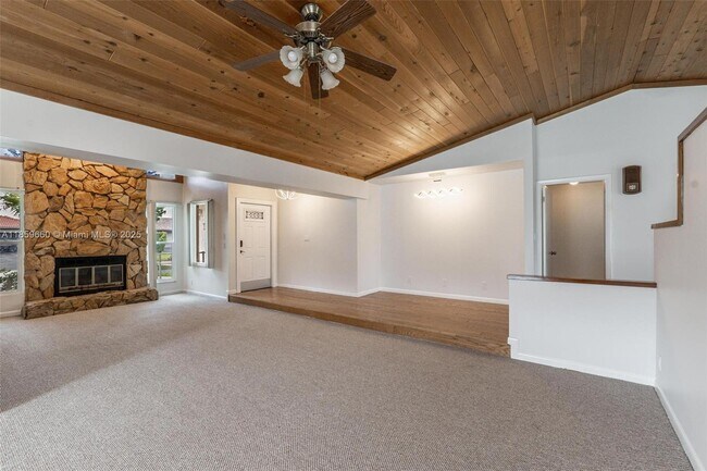 Building Photo - 9919 SW 1st Ct