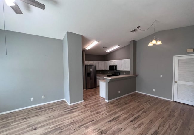 Building Photo - 1606 Lefty Garcia Way
