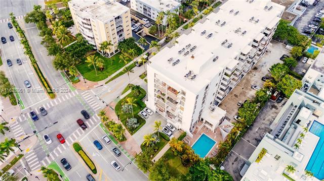 Building Photo - 575 Crandon Blvd