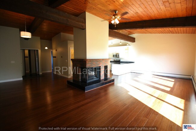 Foto del edificio - 5402 W Dimond Blvd