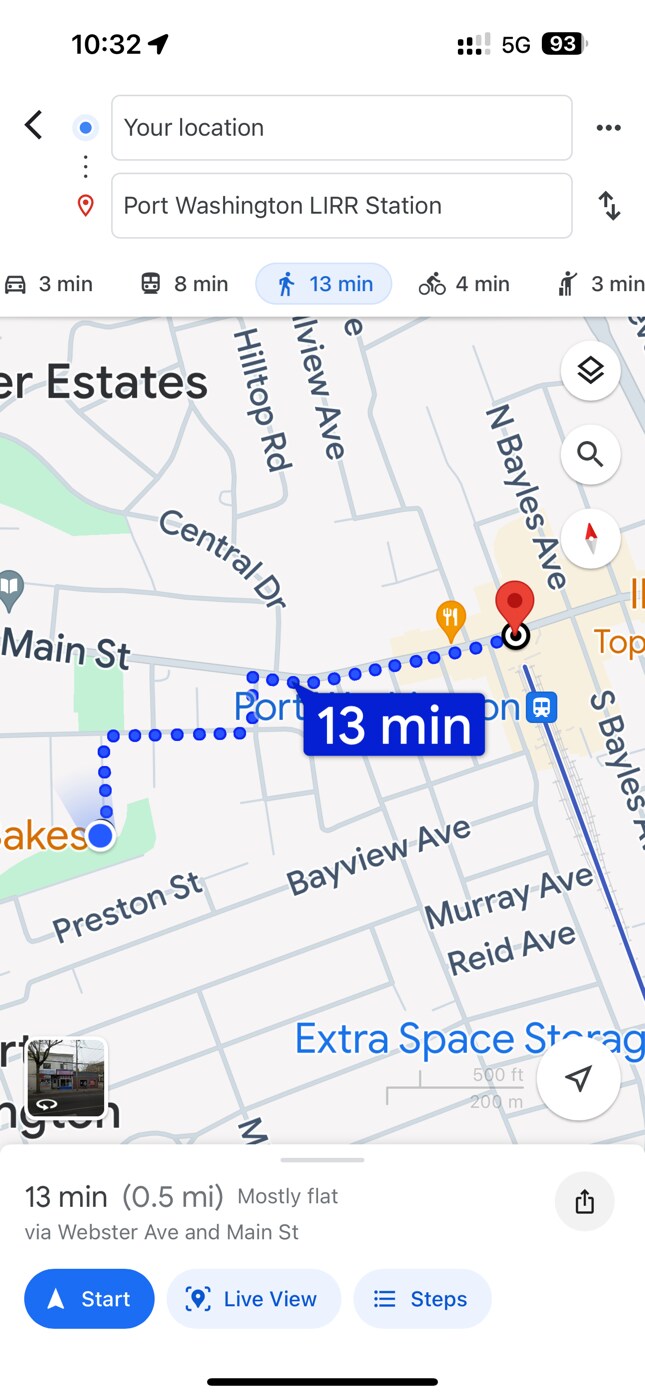 Short Walk to LIRR - 32 Charles St