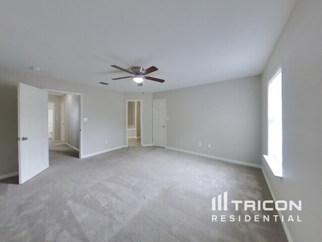 Building Photo - 11118 Indian Canyon