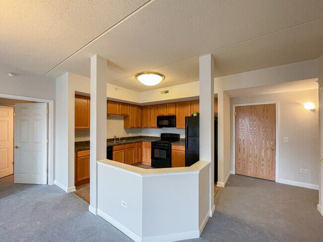 Building Photo - 77 N Wolf Rd