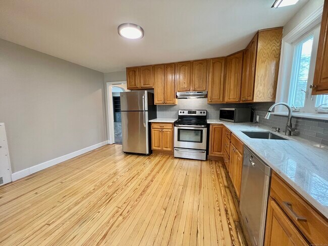 Foto del edificio - 145 Harrison Ave