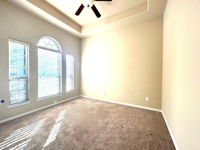 Building Photo - 22407 Ebbets Field Dr