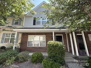 Building Photo - 10879 Holly Ridge Blvd