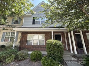 Building Photo - 10879 Holly Ridge Blvd