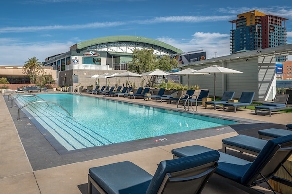 Foto del edificio - Adeline Luxury Living