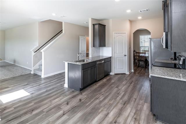 Building Photo - 337 Blue Buffalo St