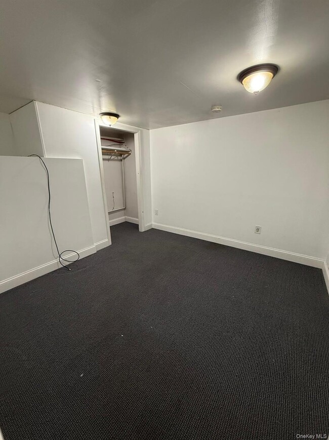 Foto del edificio - 355 W 22nd St