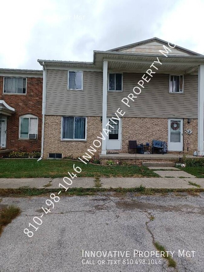 Building Photo - 6012 Holiday Gardens Dr