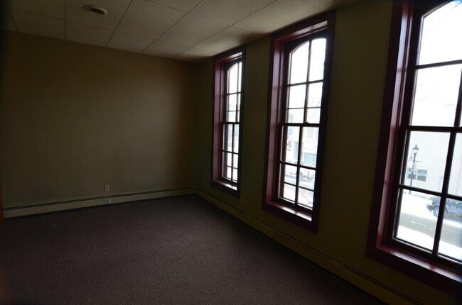 Bed Rm #1 - 205 Plum St