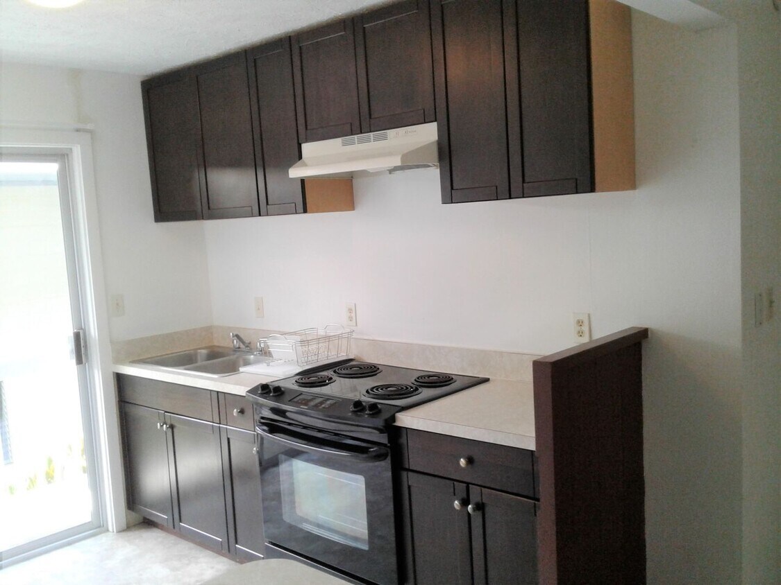 Building Photo - - Kapiolani Villas Condo