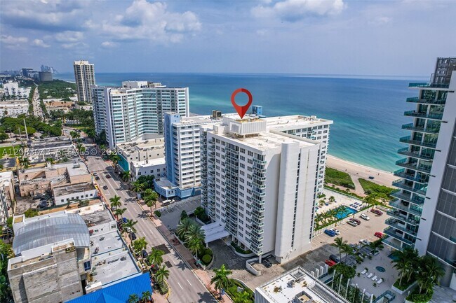 Foto del edificio - 6917 Collins Ave