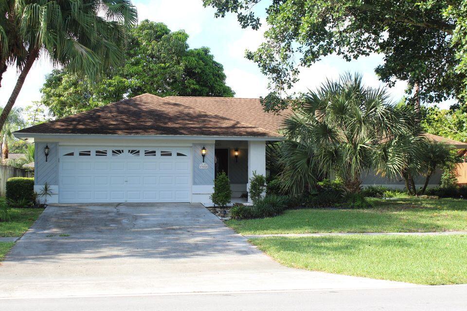 13880 Paddock Dr, Wellington, FL 33414 House for Rent in Wellington