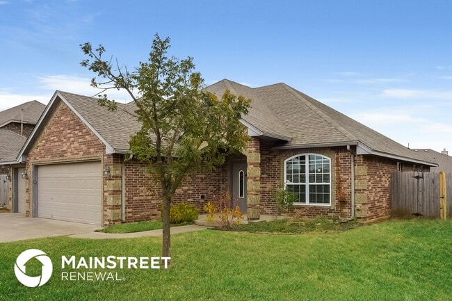 Building Photo - 11120 SW 42nd St