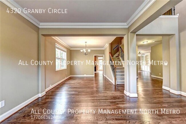 Foto del edificio - Large home in James Creek - Active Swim/Te...