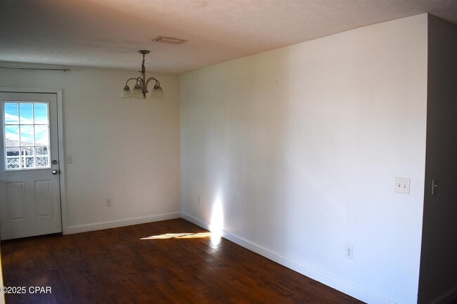 Foto del edificio - 3722 Burnham Way