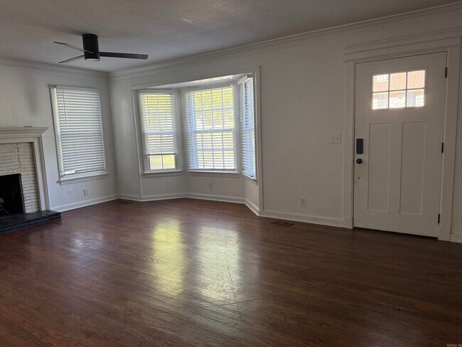 Foto del edificio - 507 W Elm Ave