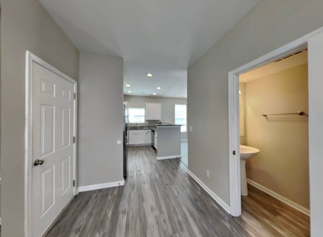 Building Photo - 1808 Laurel Green Way