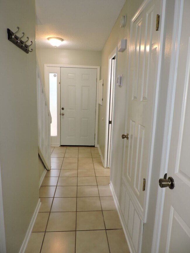 Foto del edificio - Convenient Northeast location!