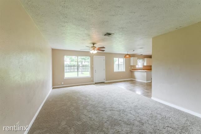 Building Photo - 3 br, 2 bath House - 10012 i Robin Street