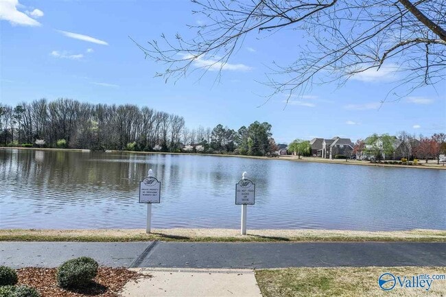 Building Photo - 260 Old Overton Dr