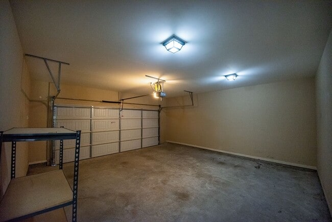 Building Photo - 2606 5 St