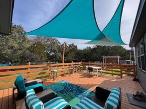 Building Photo - 1104 Blueridge Dr