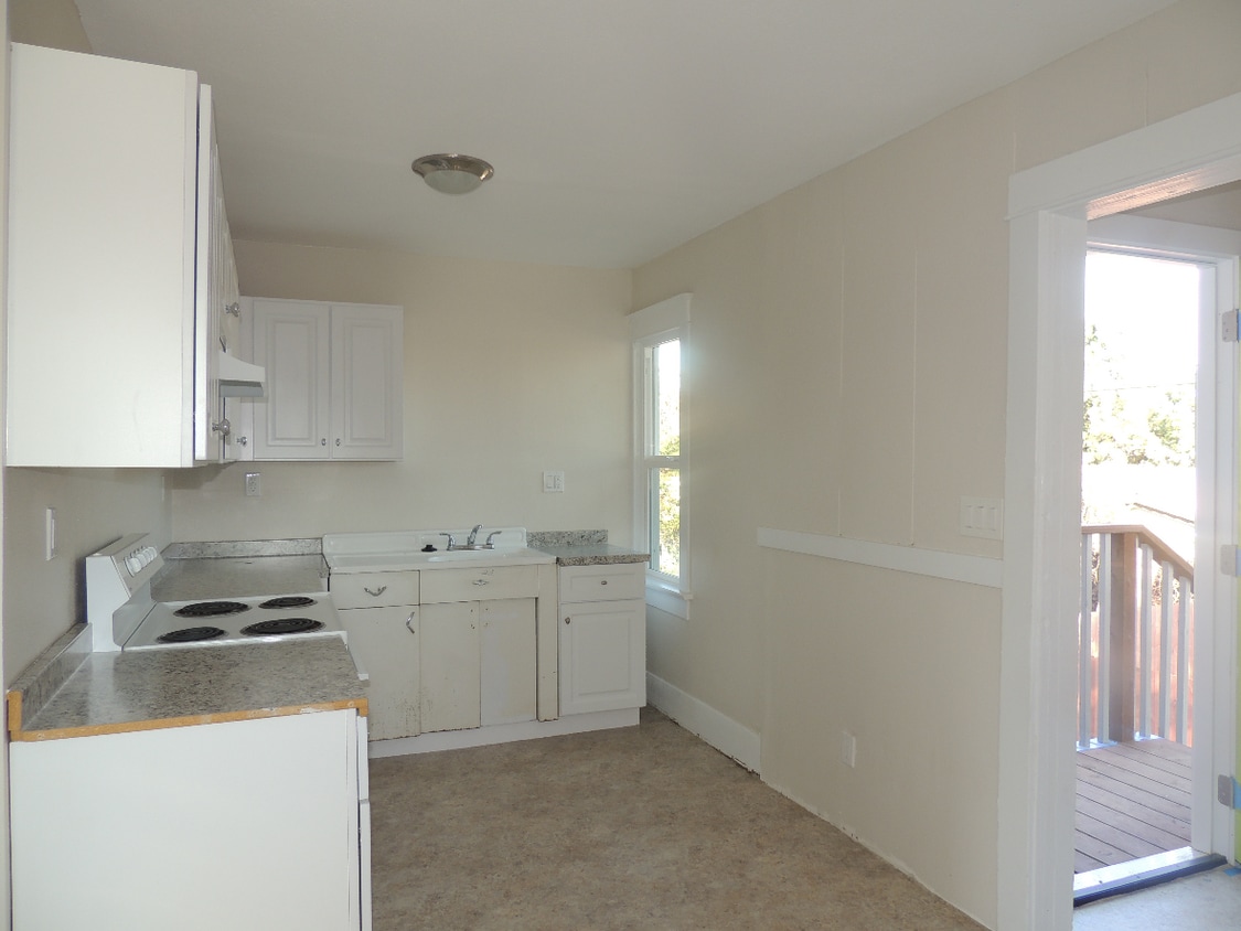 Building Photo - 3732 Long Beach Boulevard