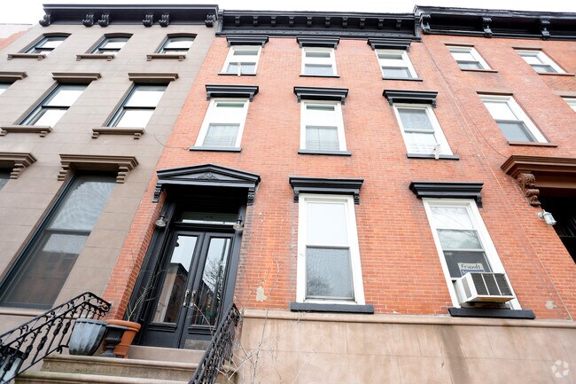 Foto del edificio - 228 Degraw St