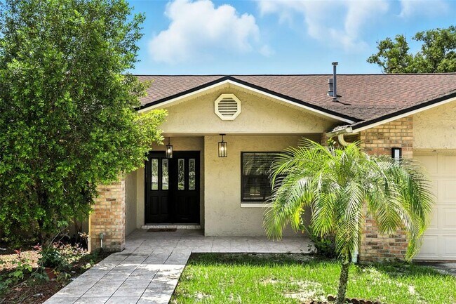 Foto del edificio - 7708 Eden Park Rd