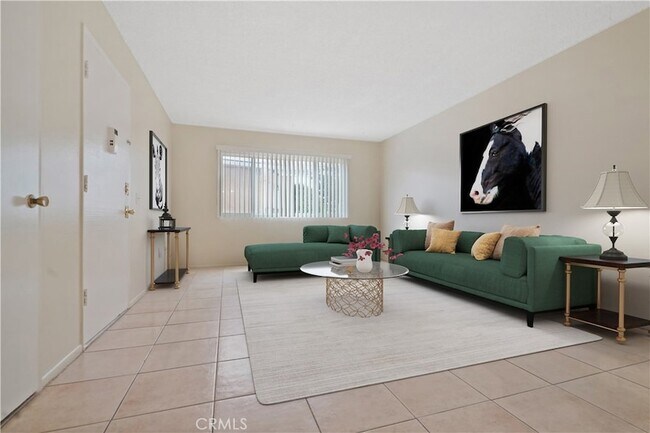 Foto del edificio - 22855 Vanowen St