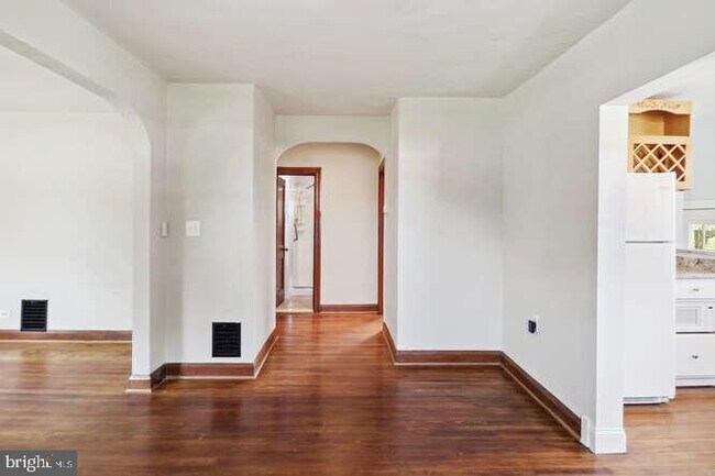 Foto del edificio - 7611 Sparrows Point Blvd