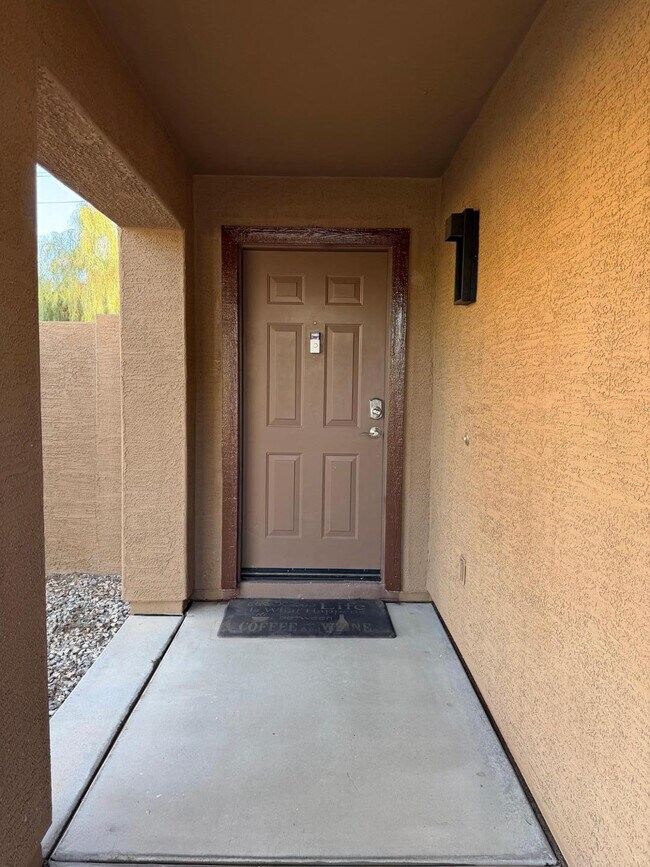 Foto del edificio - 1945 E Aloe Pl