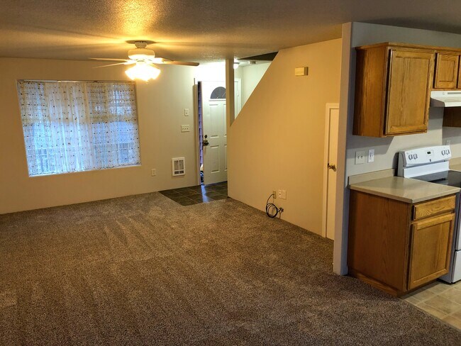 Foto del edificio - 601 NE Sandstone Ct