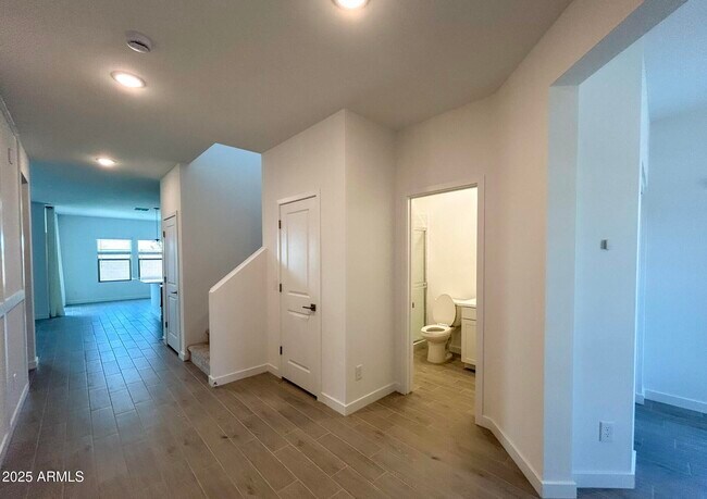 Foto del edificio - 7916 W Sands Rd