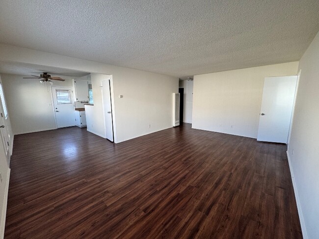 Building Photo - 2008 Graham Ave