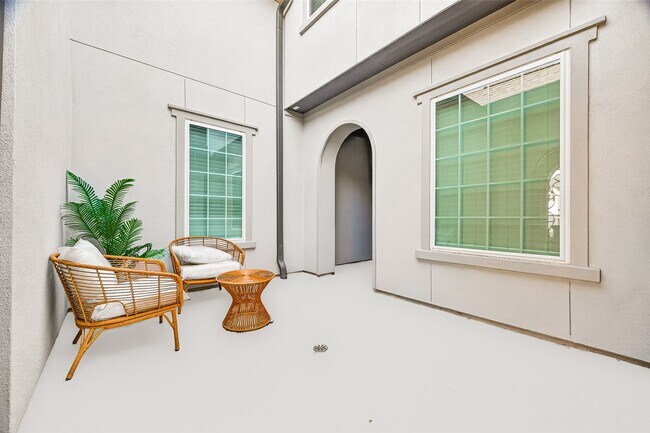 Foto del edificio - 7707 Lavender Ct