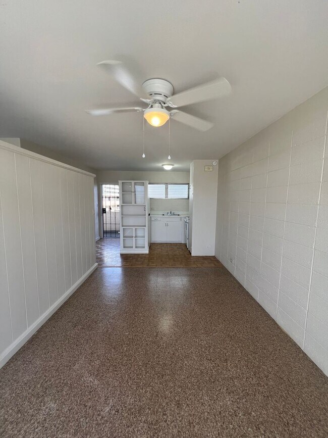 Foto del edificio - 1 bedroom, 1 bath, 1 parking - UNIVERSITY ...