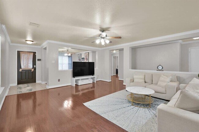 Foto del edificio - 19626 Rippling Brook Ln
