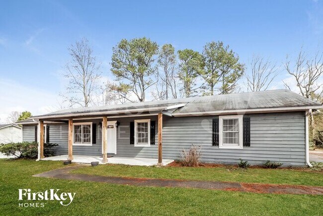 Building Photo - 1715 Straw Valley Road