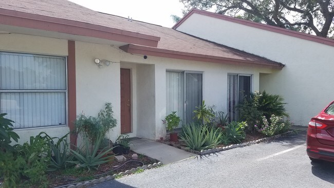 Building Photo - 1600 NW 13th St