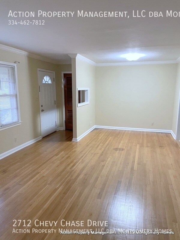 Foto del edificio - 2712 Chevy Chase Dr