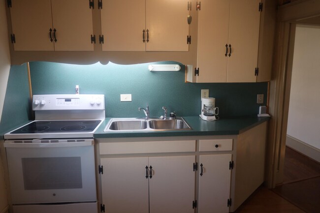 Foto del edificio - 11026 Roessner Ave