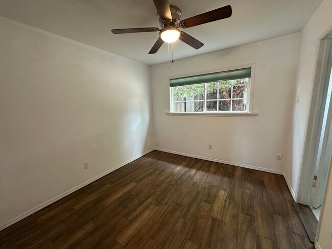 Foto del edificio - Renovated Clairemont 4BR with Private Yard, Covered Patio & 2-Car Garage – Minutes to the Beach