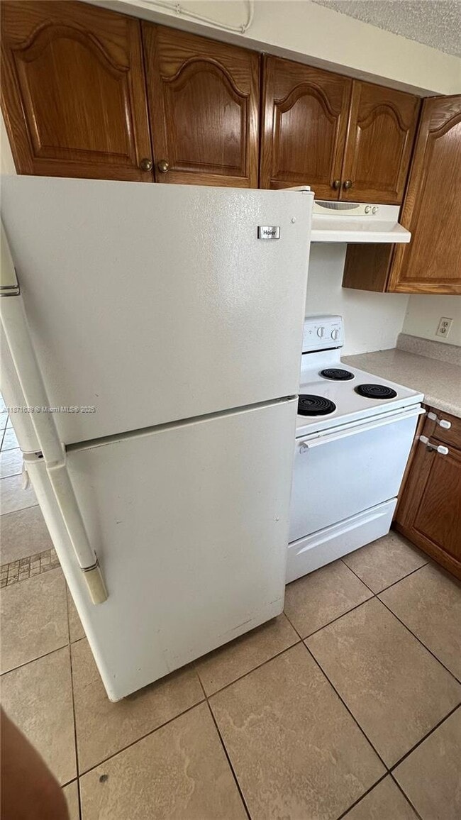 Building Photo - 6609 Winfield Blvd