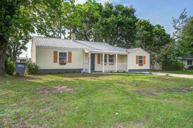 Building Photo - 2325 Elegans Dr