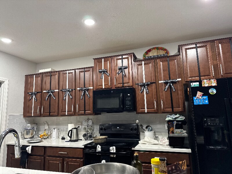 Foto del edificio - 17009 Yellow Pine St